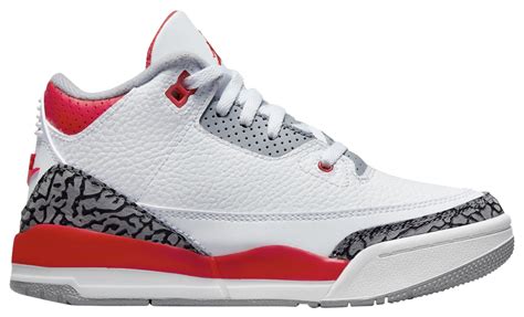 jordan retro 3 foot locker